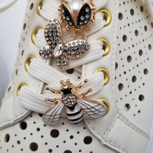 DOLCE VITA Roxane Bee Charm Sneakers Women Size 7.5 White Perforated Leather